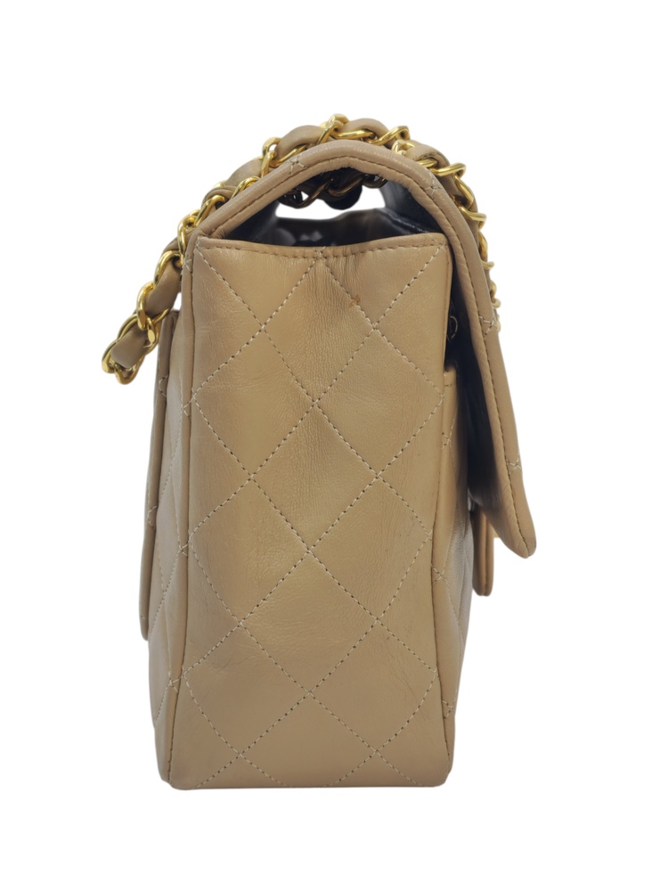 Chanel Timeless Classic Flap color biscotto - immagine 3