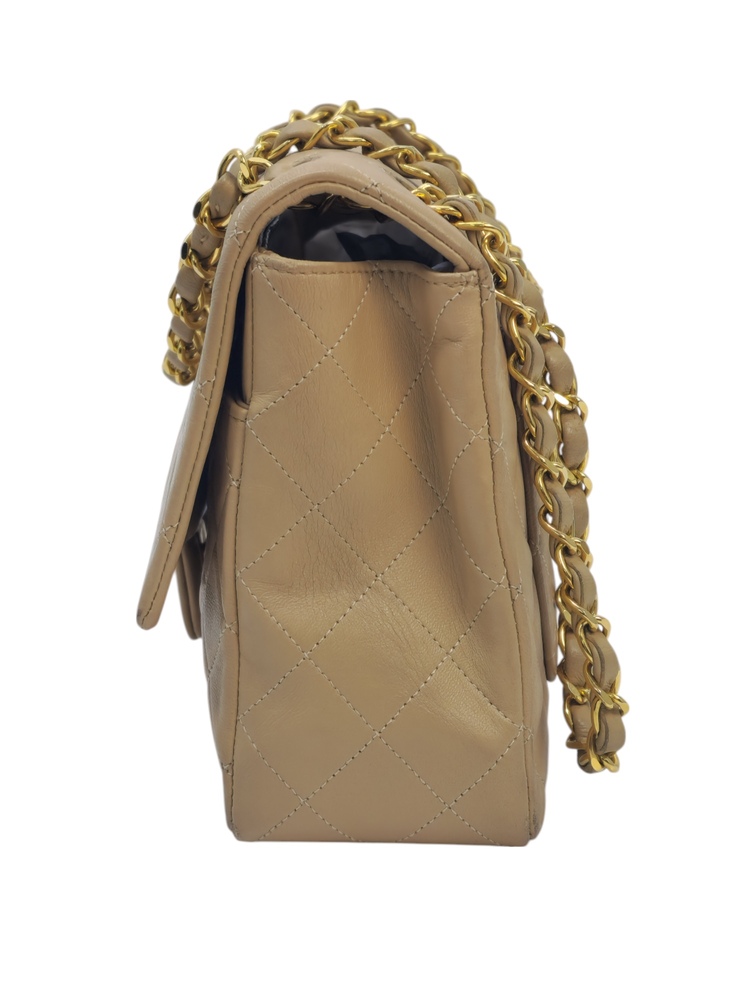 Chanel Timeless Classic Flap color biscotto - immagine 4