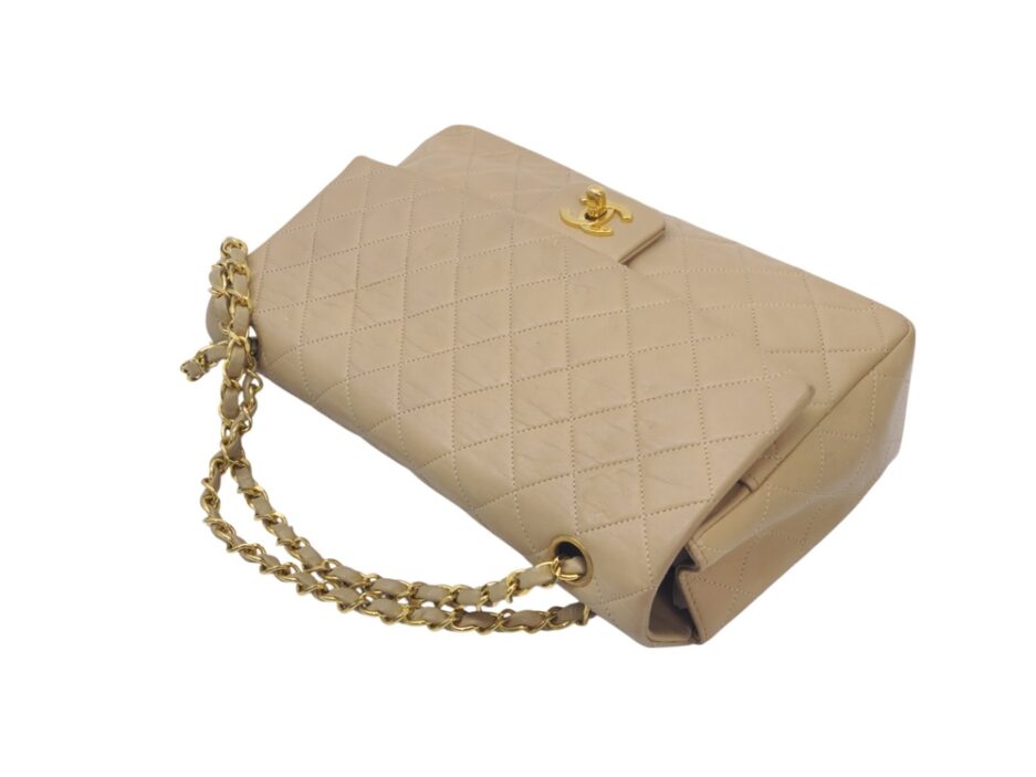 Chanel Timeless Classic Flap color biscotto - immagine 7