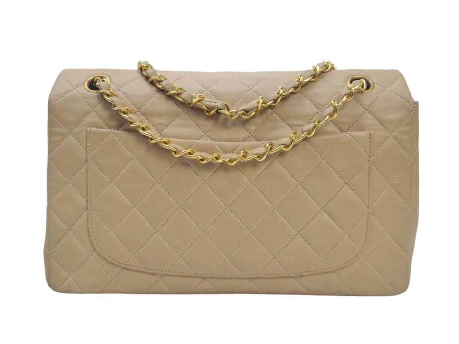 Chanel Timeless Classic Flap color biscotto - immagine 2