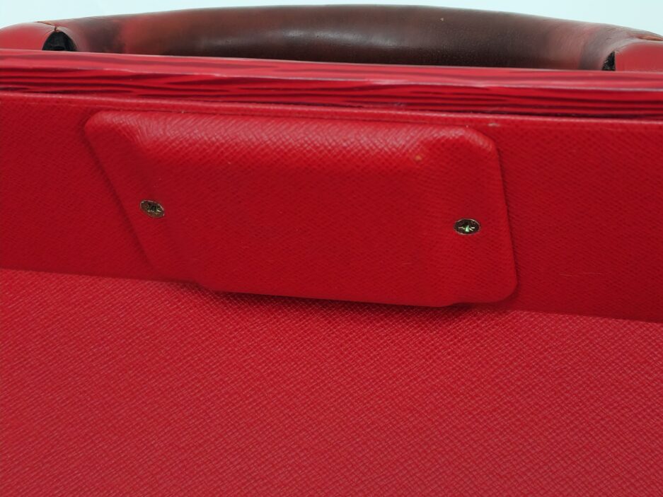 Louis Vuitton Valigietta President in Pelle Epi Rossa - immagine 18