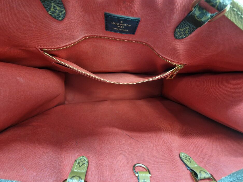 Louis Vuitton Borsa OnTheGo GM - immagine 16