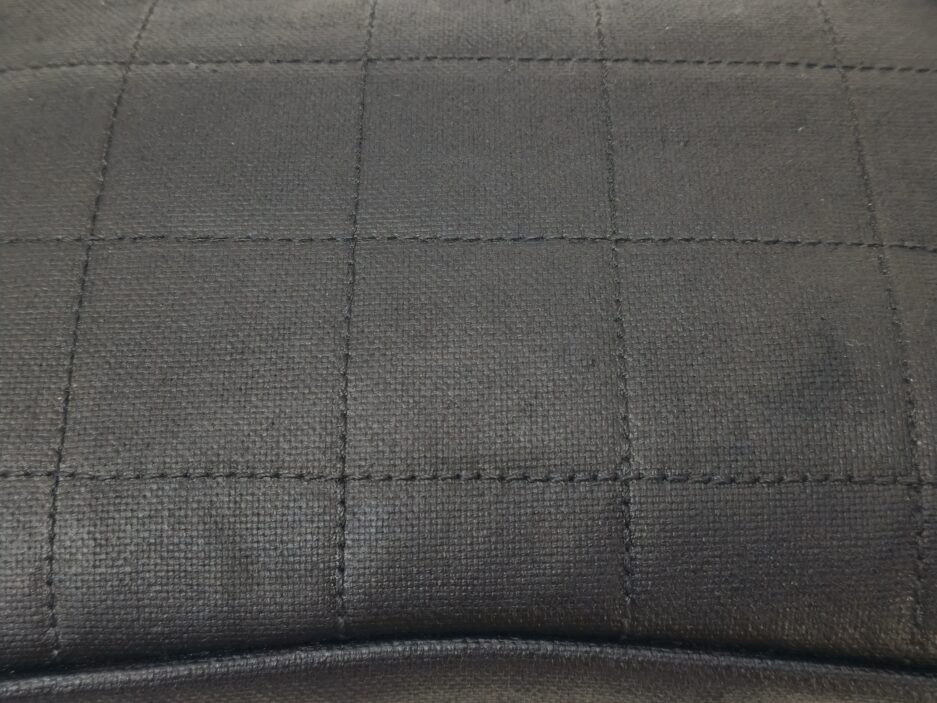 Chanel Choco Bar Sport in tela nera - immagine 16