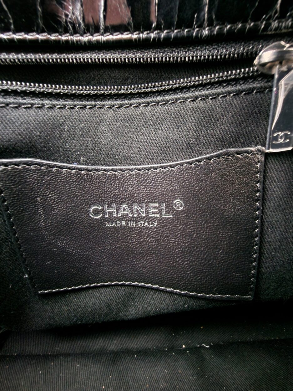 Chanel Mademoiselle in pelle verniciata - immagine 9