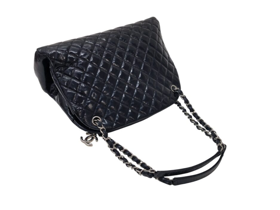 Chanel Mademoiselle in pelle verniciata - immagine 12