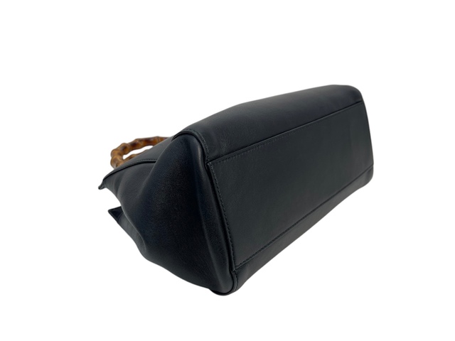 Gucci Borsa Nymphea in pelle Nera e Bamboo - immagine 8