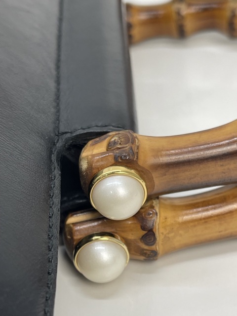 Gucci Borsa Nymphea in pelle Nera e Bamboo - immagine 10