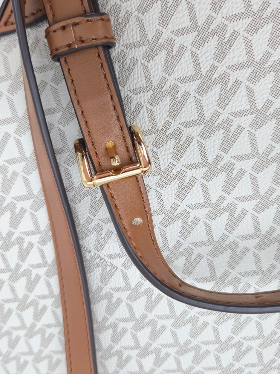 Michael Kors Zaino Grande in Tela - immagine 10