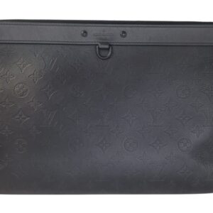 Louis Vuitton Clutch Shadow Discovery