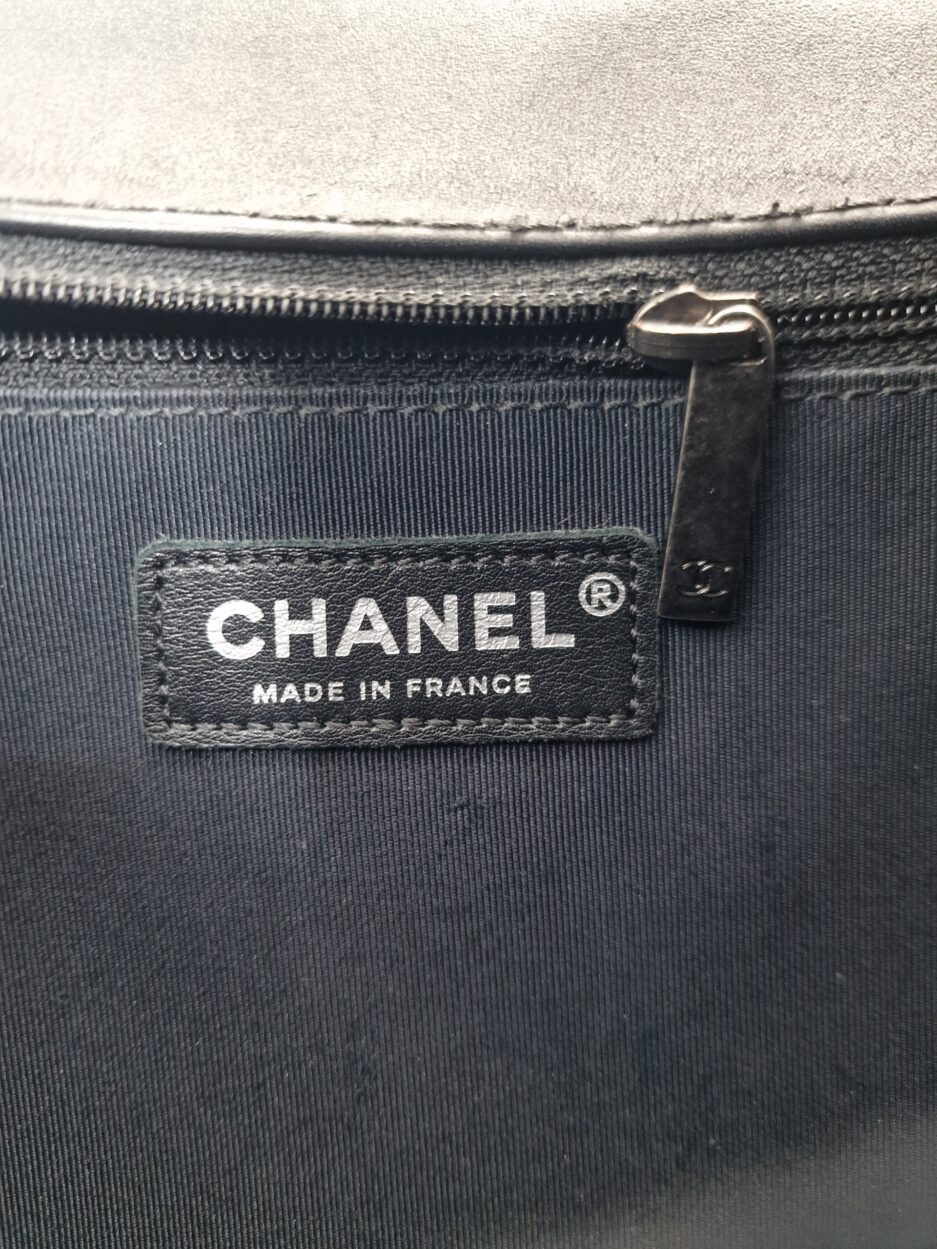 Chanel Borsa Boy Jumbo in Pelle Nera - immagine 5