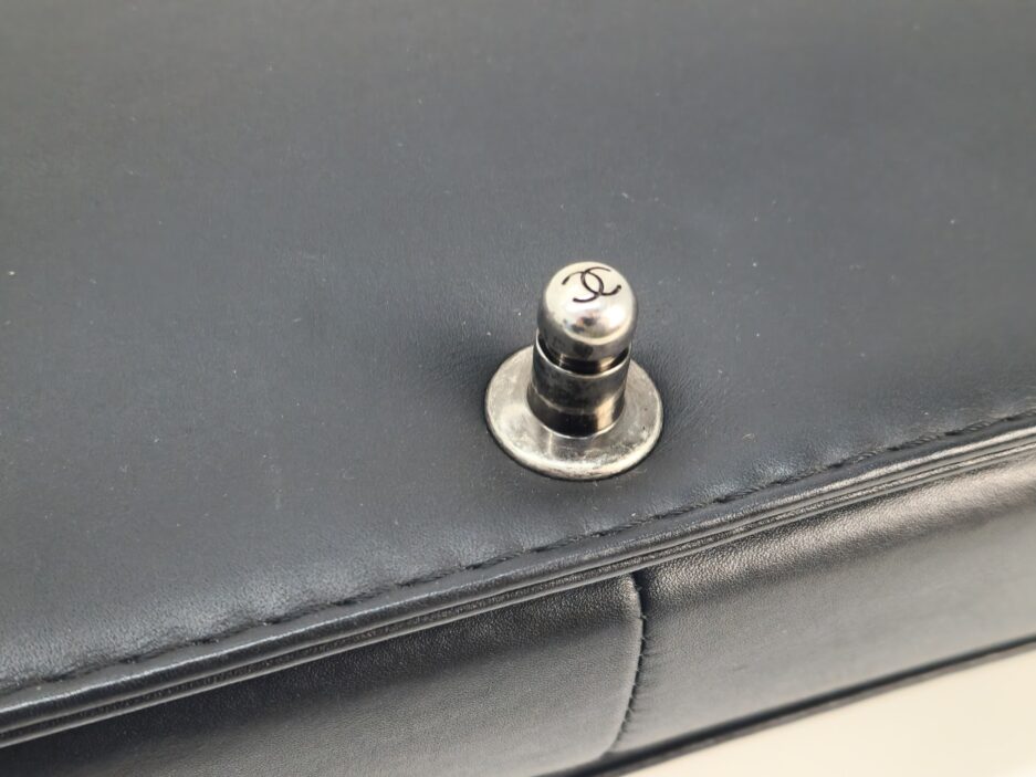 Chanel Borsa Boy Jumbo in Pelle Nera - immagine 7